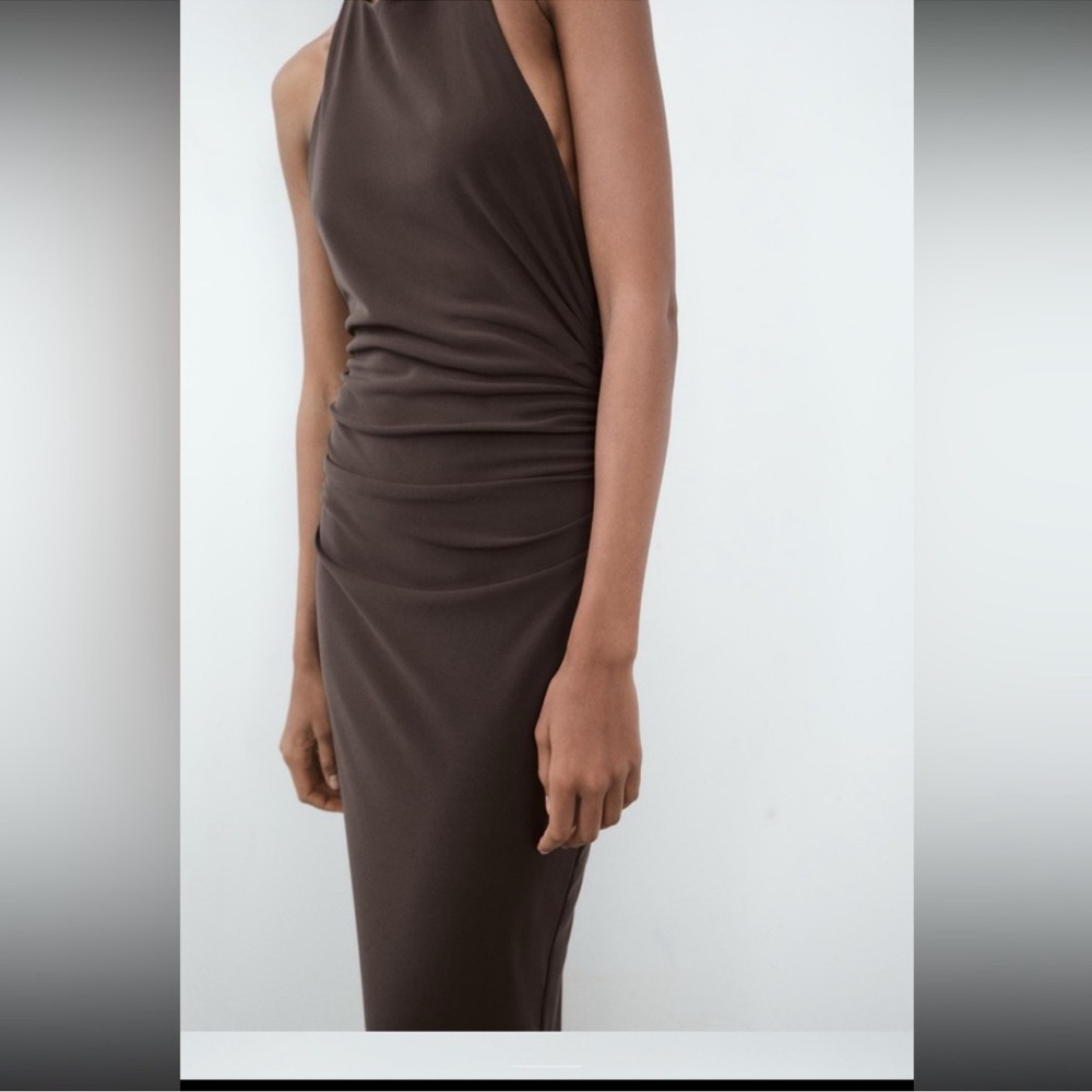 Zara Sophisticated Black Backless Halter Dress - Picture 3 of 11